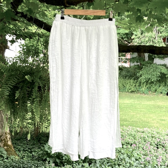 Pants - White Gauze Harem Pants. EUC Size Medium